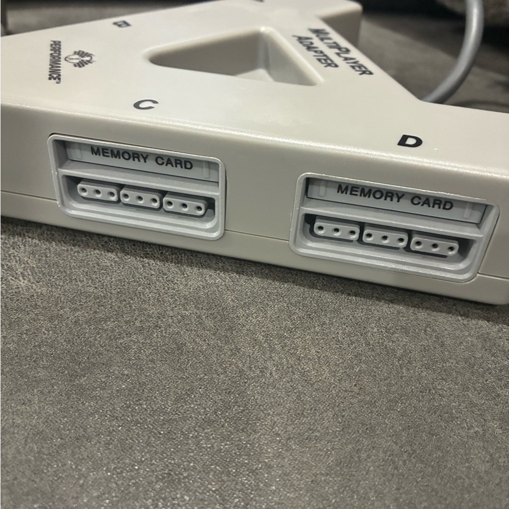 Multiplayer Adapter Performance Triangular Game Hub For PlayStation - Picture 3 of 3